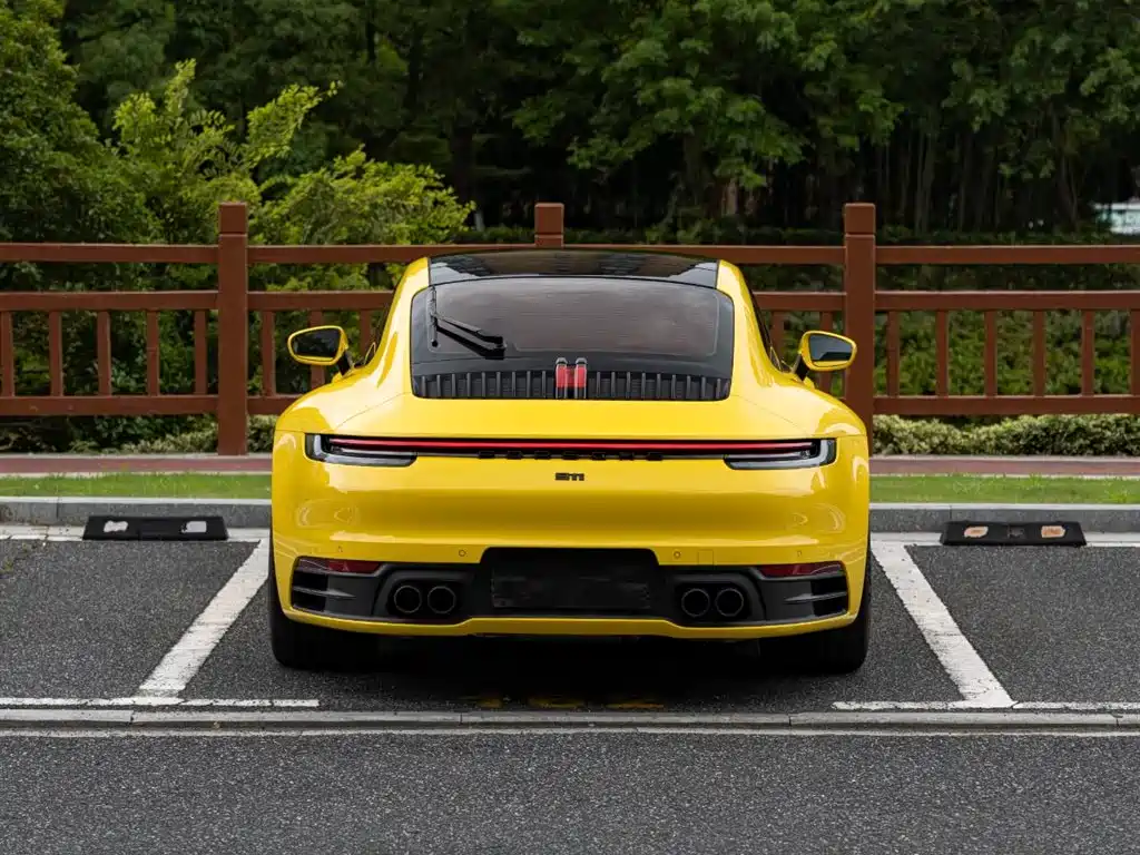 Porsche 911 2021