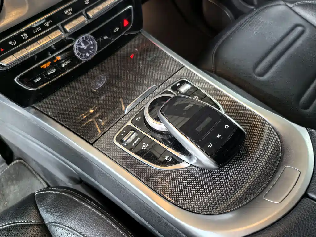 Mercedes-Benz G-Class 2019 — фото 15