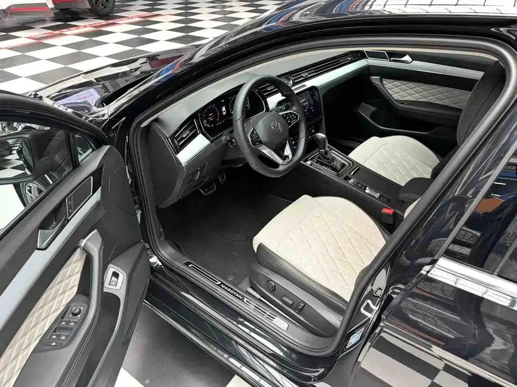 Volkswagen Magotan 2024