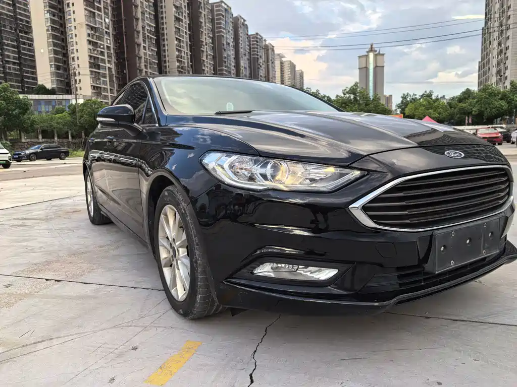 Ford Mondeo 2018 — фото 3