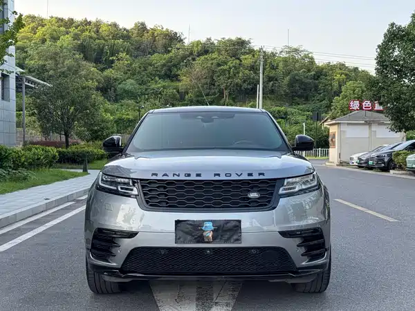 Land Rover Range Rover Velar 2021