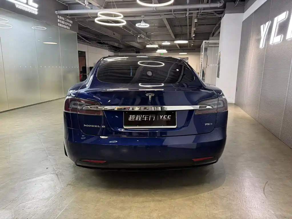 Tesla Model S 2019 — фото 4