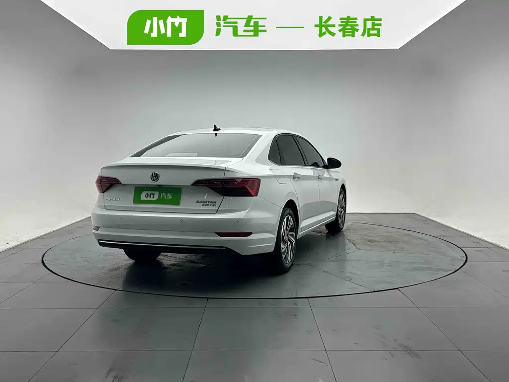 Volkswagen Sagitar 2022