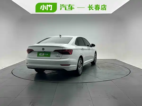Volkswagen Sagitar 2022