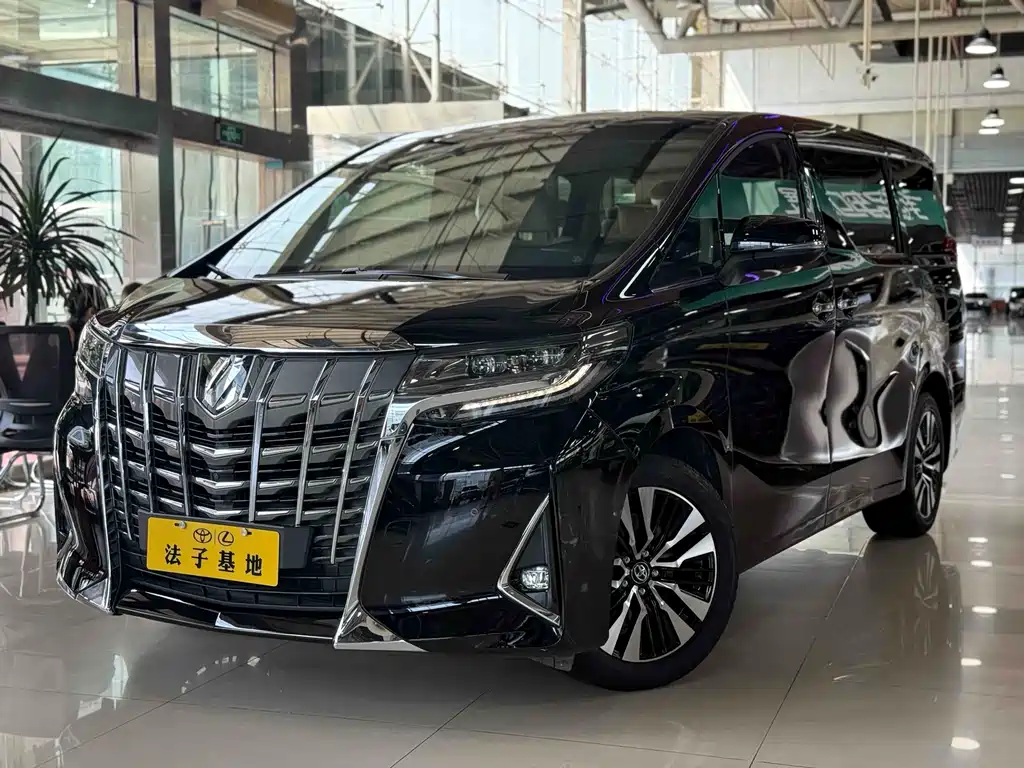 Toyota Alphard 2018 — фото 1
