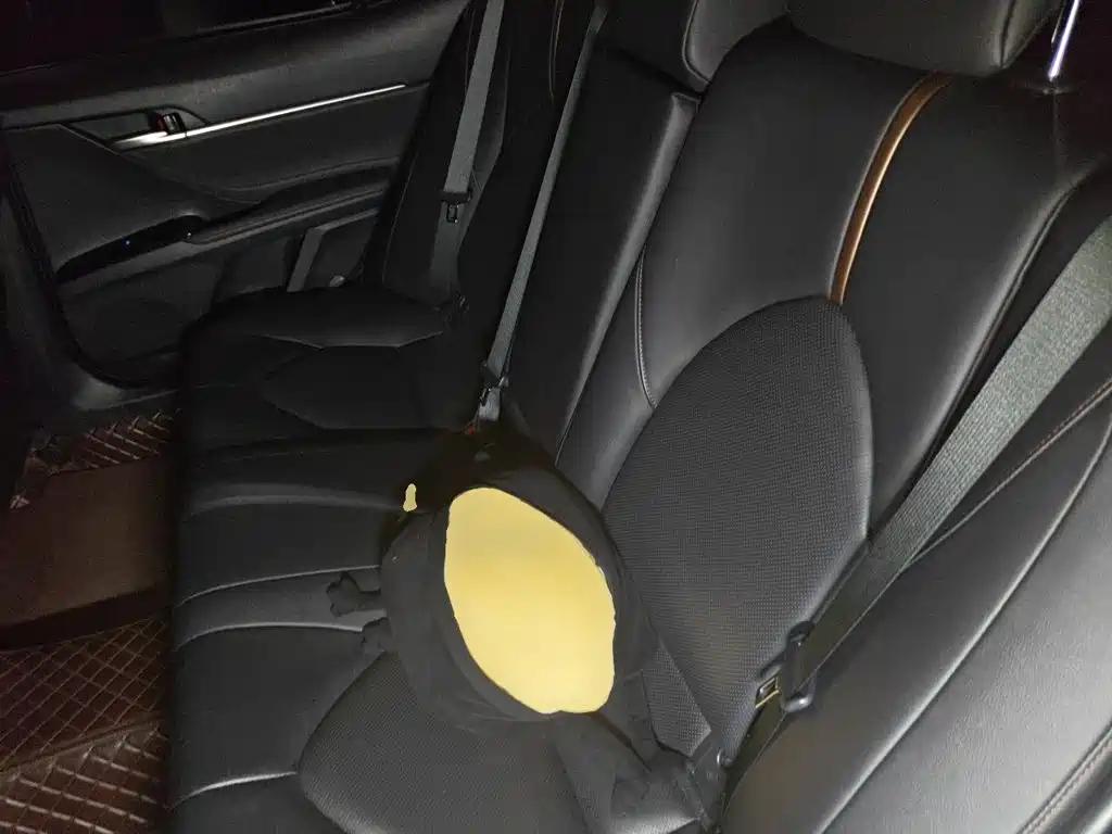 Toyota Camry 2019 — фото 13