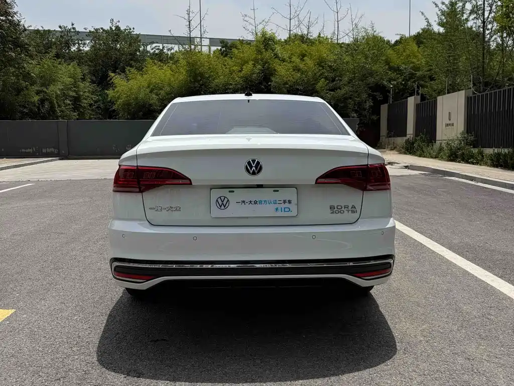 Volkswagen Bora 2023