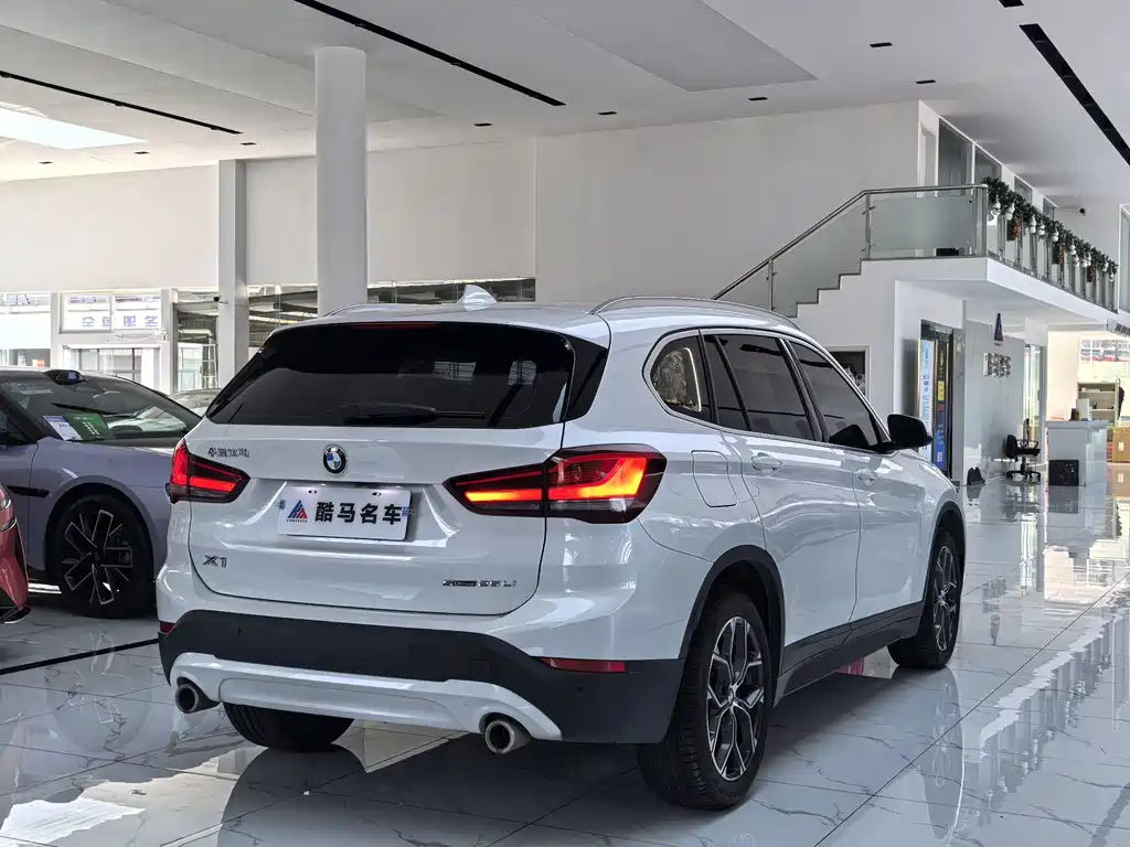 BMW X1 2021 — фото 15