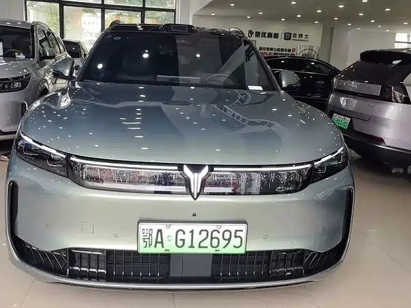 Voyah FREE 2025