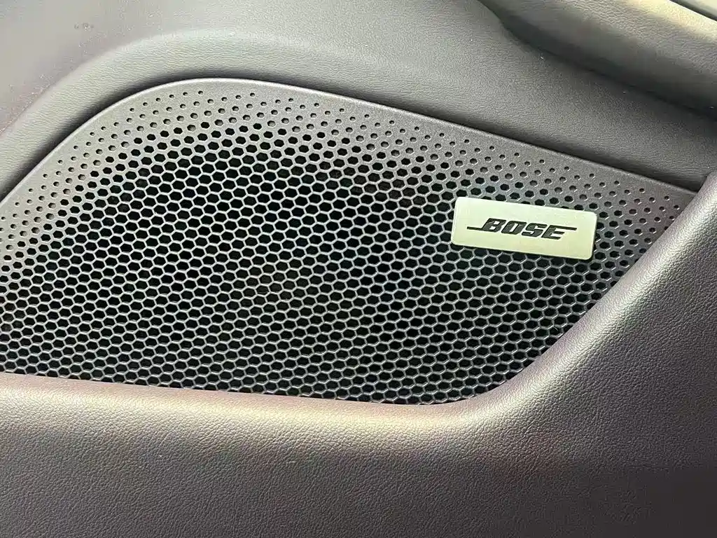 Porsche Taycan 2022 — фото 11