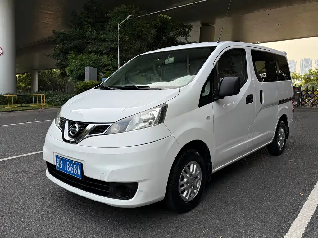 Nissan NV200 2017 — фото 1