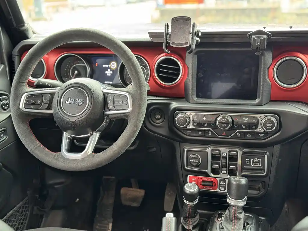 Jeep Wrangler 2021 — фото 10