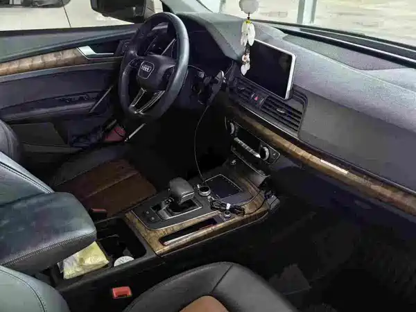 Audi Q5L 2019