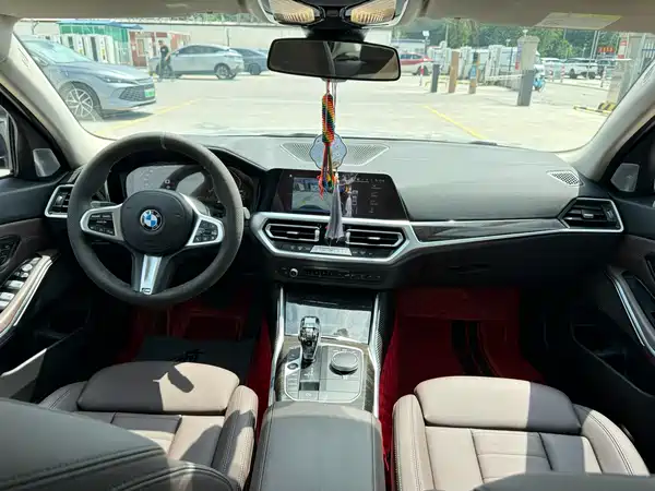 BMW 3 Series 2021
