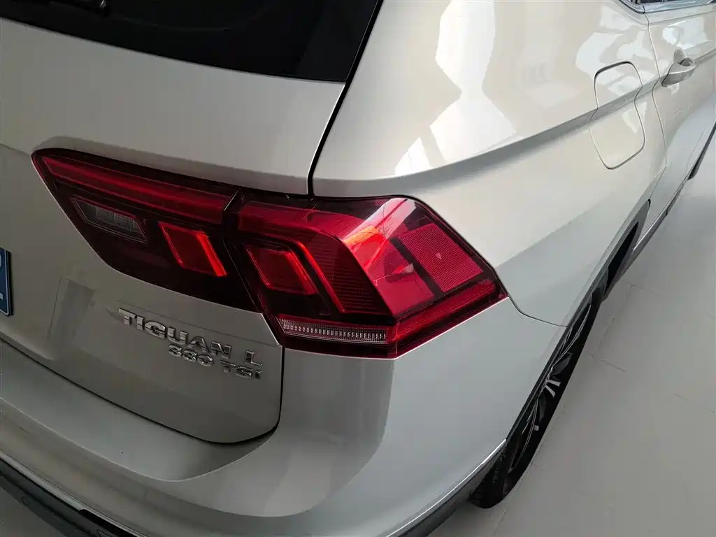 Volkswagen Tiguan L 2019 — фото 8