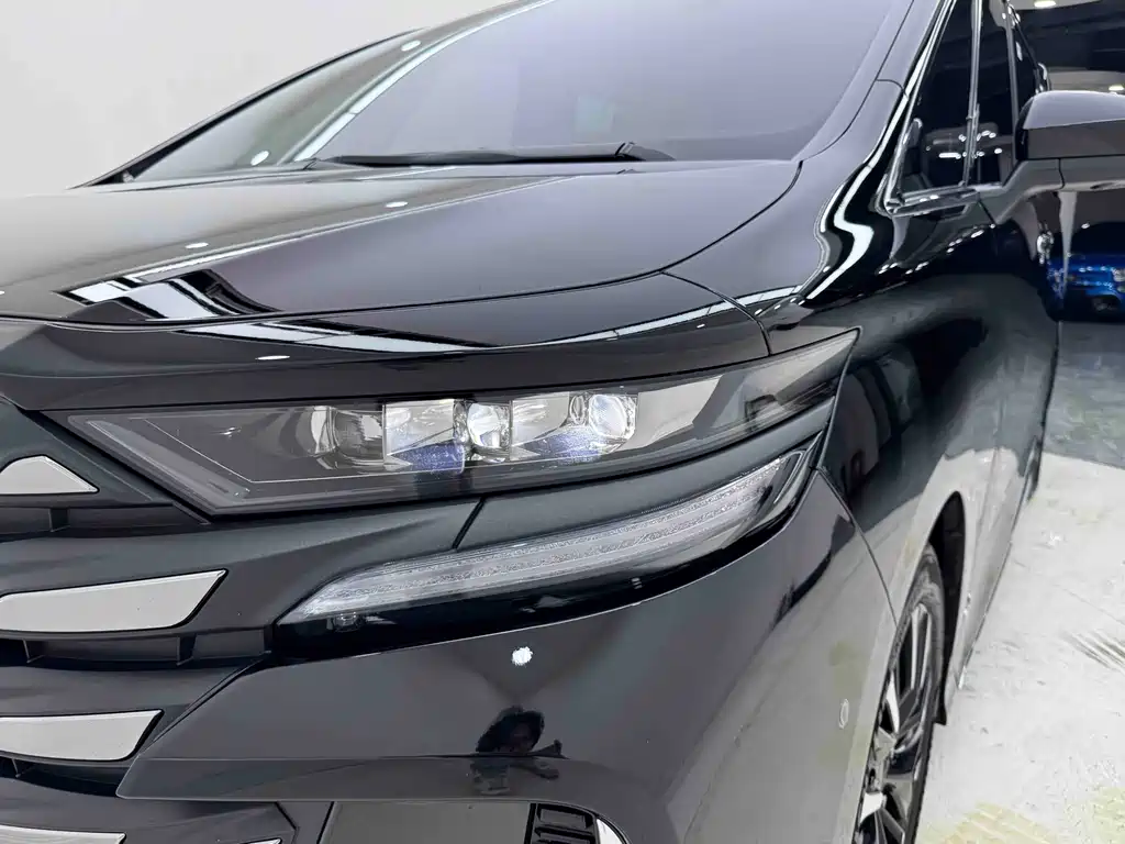 Toyota Vellfire 2025 — фото 14