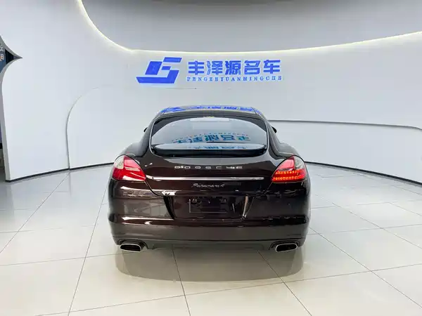Porsche Panamera 2012