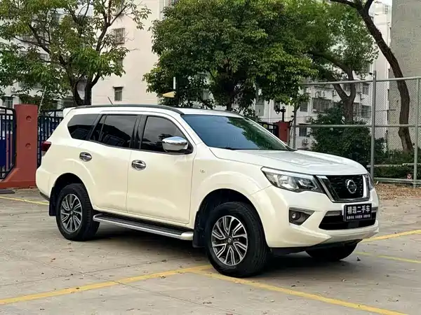 Nissan Terra 2018