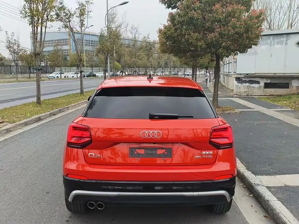 Audi Q2L 2020 — фото 14