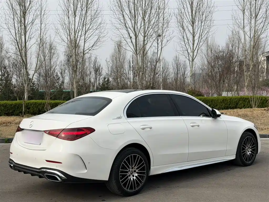 Mercedes-Benz C-Class 2025 — фото 23