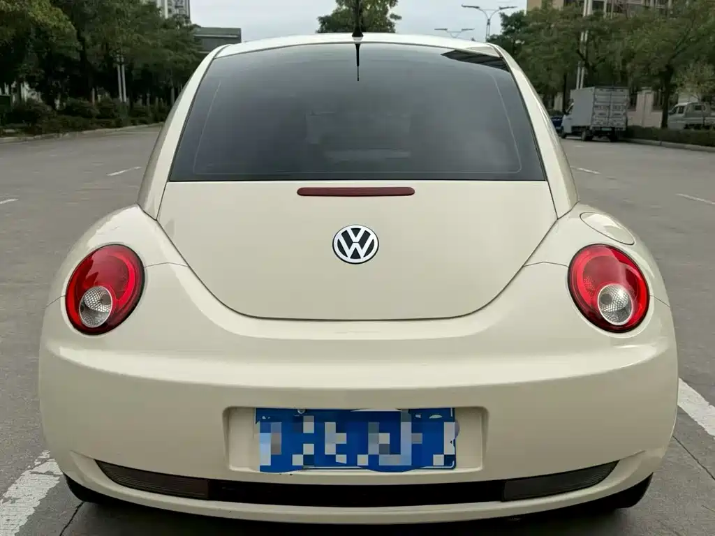 Volkswagen Beetle 2011