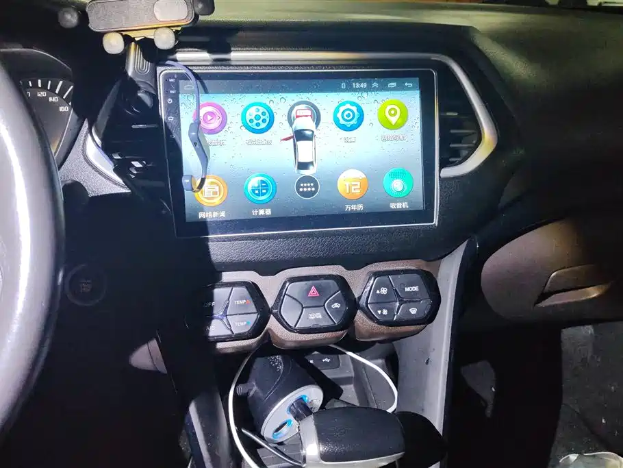 GAC Motor Trumpchi GS4 2016 — фото 13