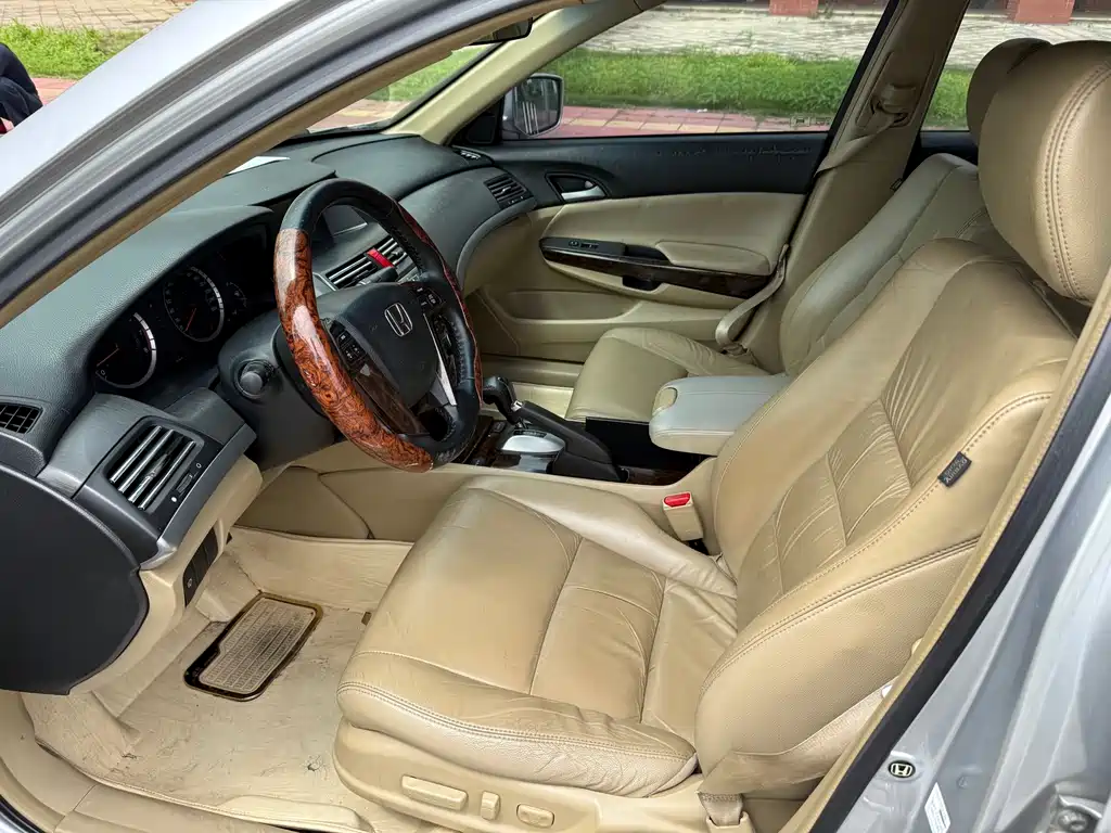 Honda Accord 2010
