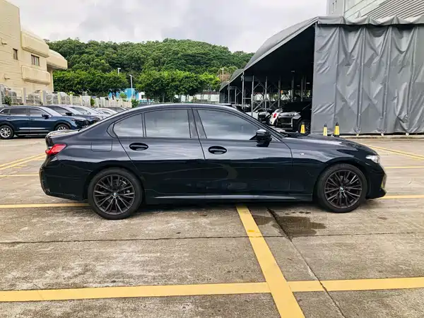 BMW 3 Series 2023