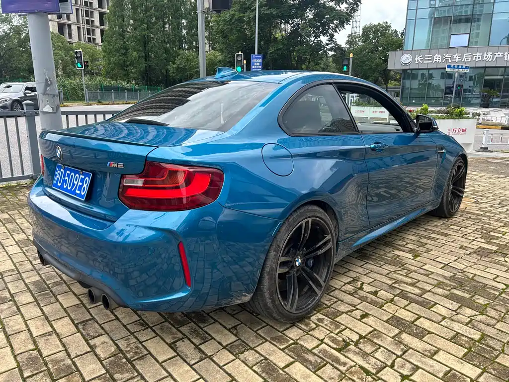 BMW M2 2017