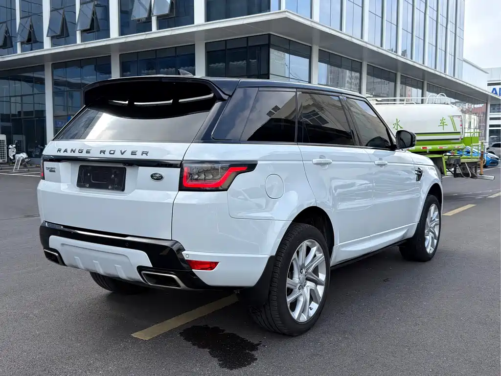 Land Rover Range Rover Sport 2018 — фото 14