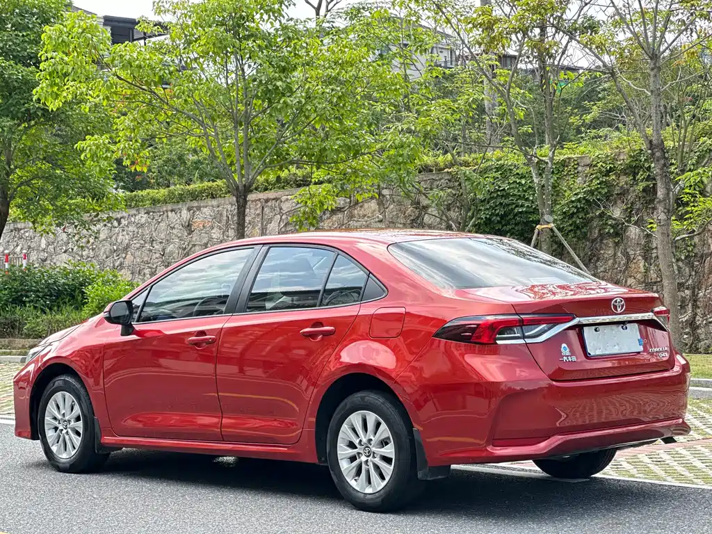 Toyota Corolla 2020 — фото 16