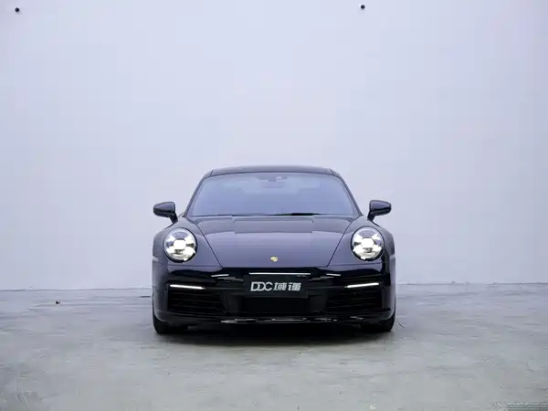Porsche 911 2020