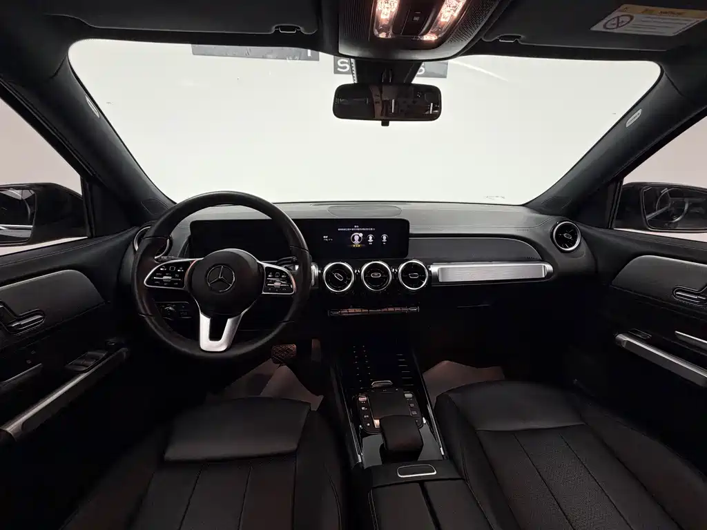 Mercedes-Benz GLB 2023 — фото 12