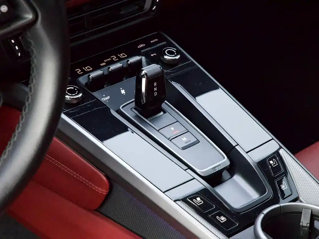 Porsche 911 2020 — фото 16