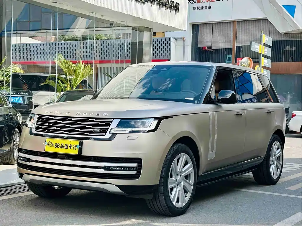 Land Rover Range Rover 2024 — фото 1