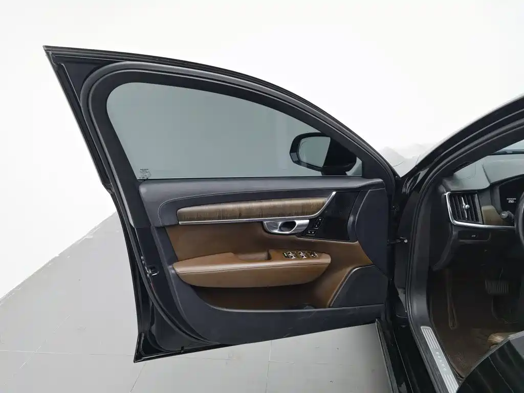 Volvo S90 2023 — фото 8