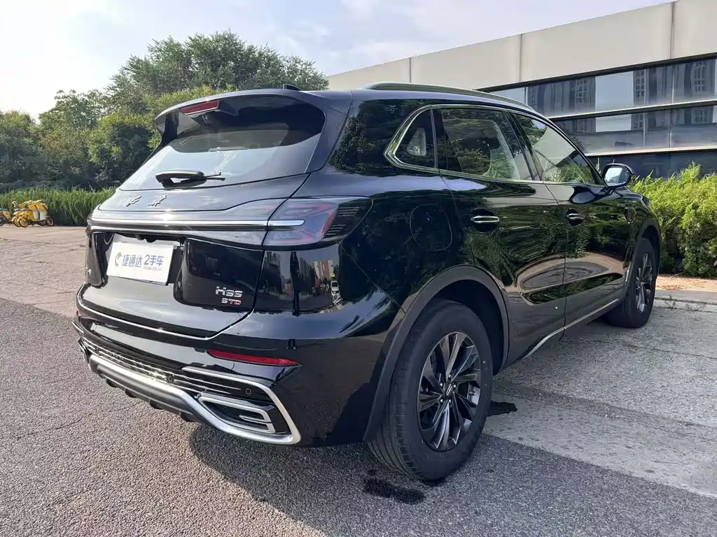 Hongqi HS5 2024