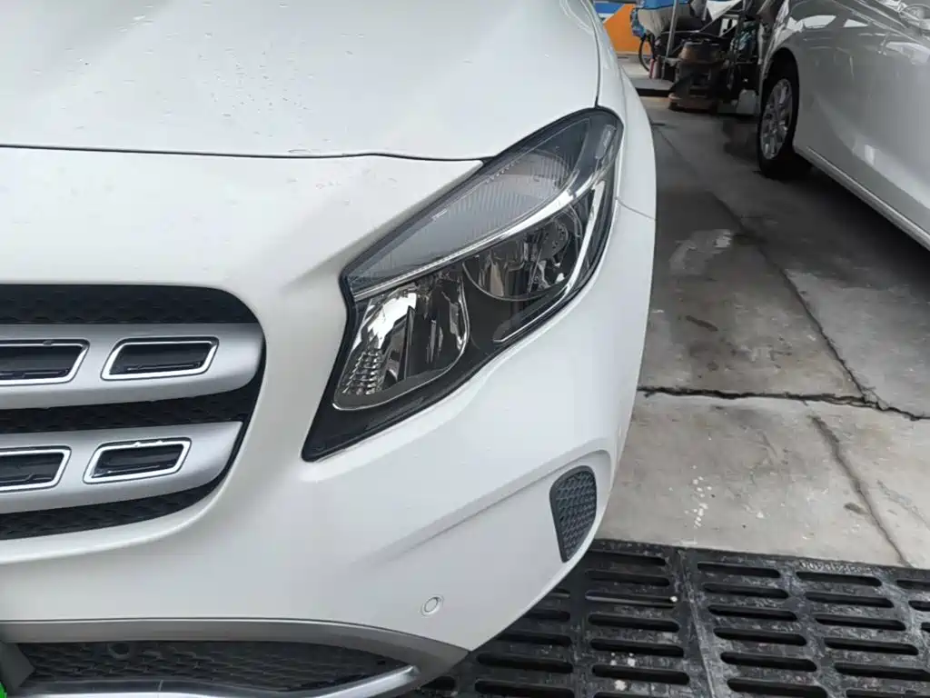Mercedes-Benz GLA 2017 — фото 24
