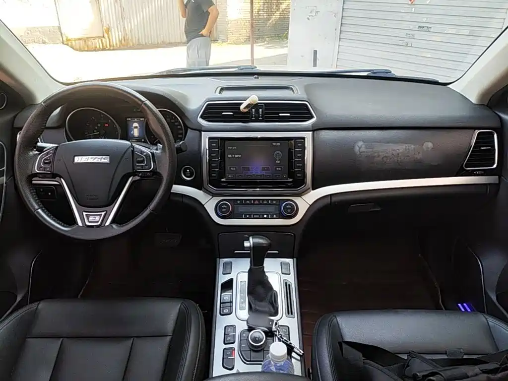 Haval H6 Coupe 2017 — фото 10