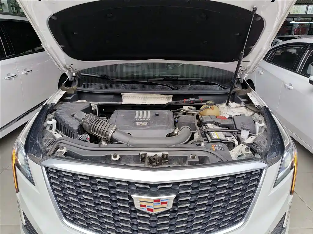 Cadillac XT5 2021 — фото 10
