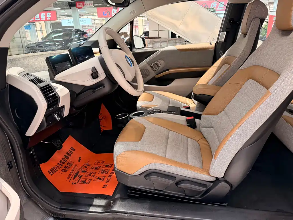 BMW i3 2015 — фото 11