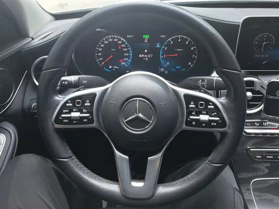 Mercedes-Benz C-Class 2019 — фото 15