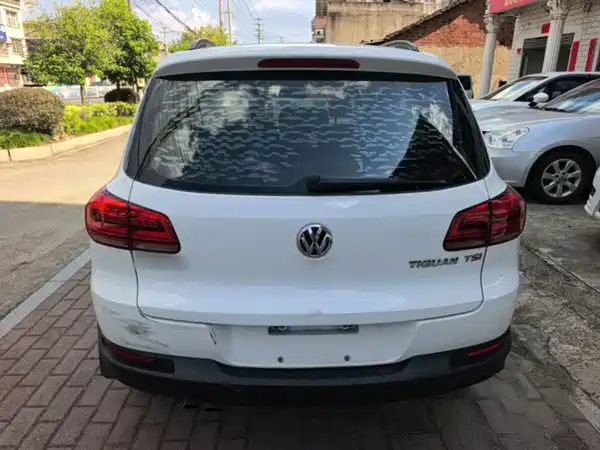 Volkswagen Tiguan 2015
