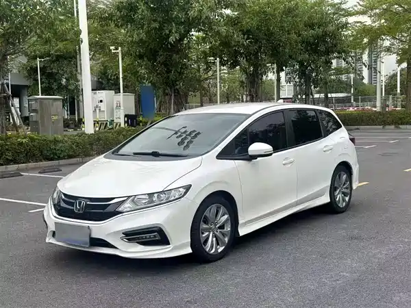 Honda Jade 2017