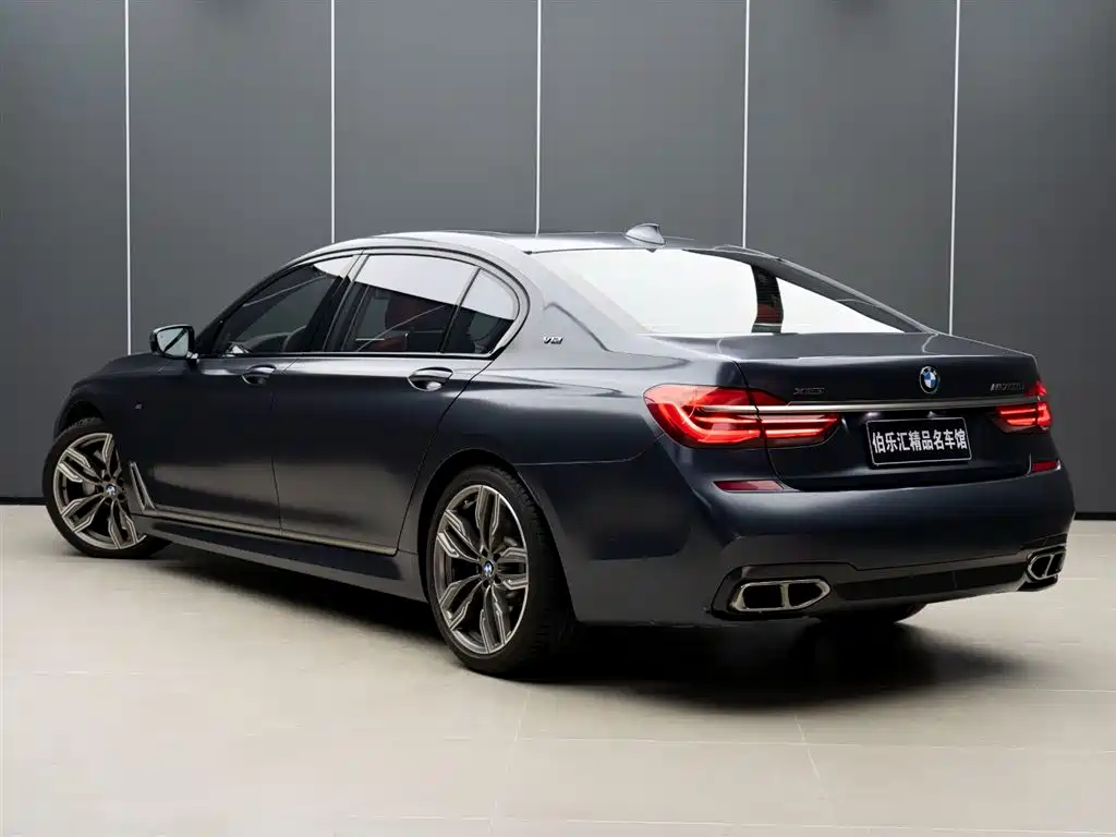 BMW 7 Series 2018 — фото 3