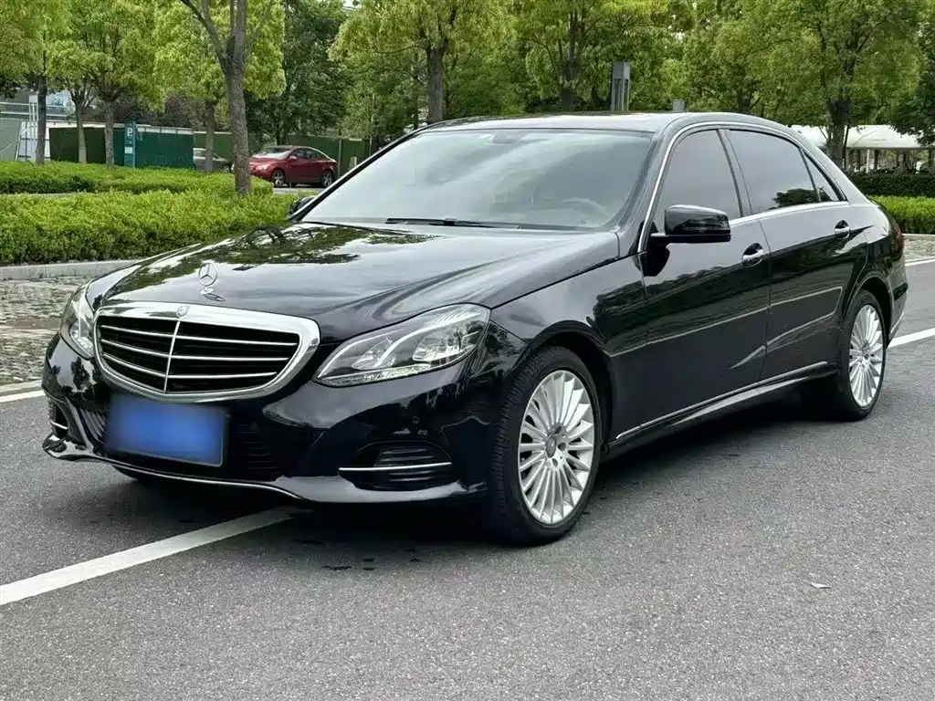 Mercedes-Benz E-Class 2014 — фото 1