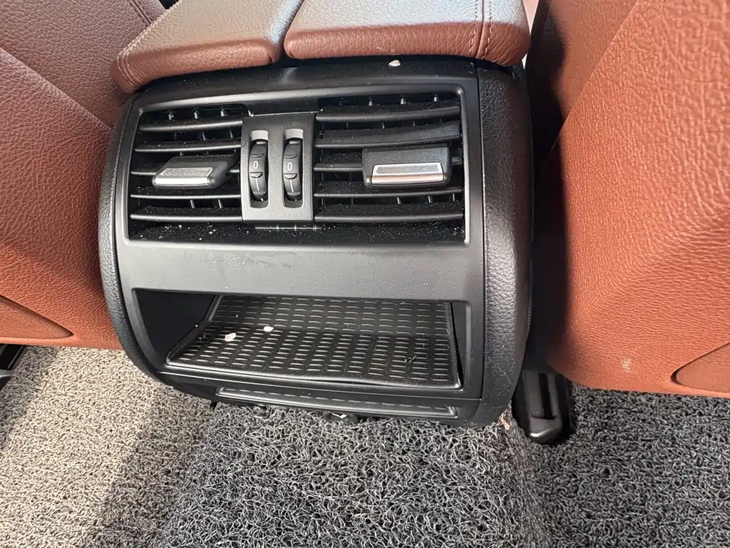 BMW 5 Series 2014 — фото 12