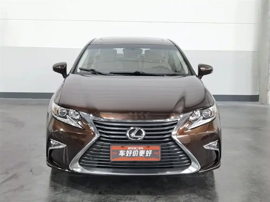 Lexus ES 2015