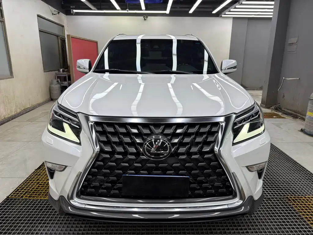 Lexus GX 2023 — фото 1