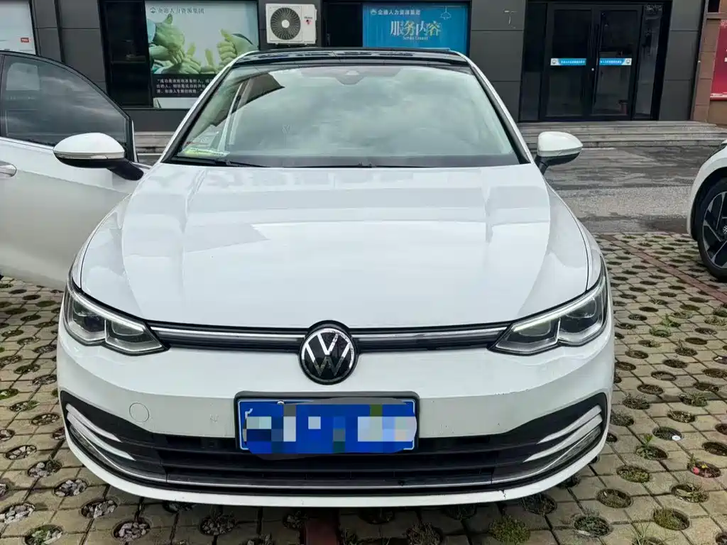 Volkswagen Golf 2023